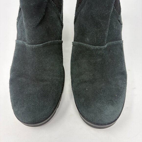 UGG Hazel Waterproof Booties suede black 8 lug sole - Picture 3 of 10